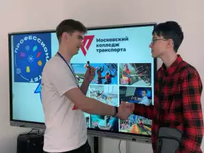 #Профессионалитет: Всероссийский классный час прошёл перед Единым днём открытых дверей